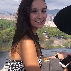 Meet your Posher, Catherine